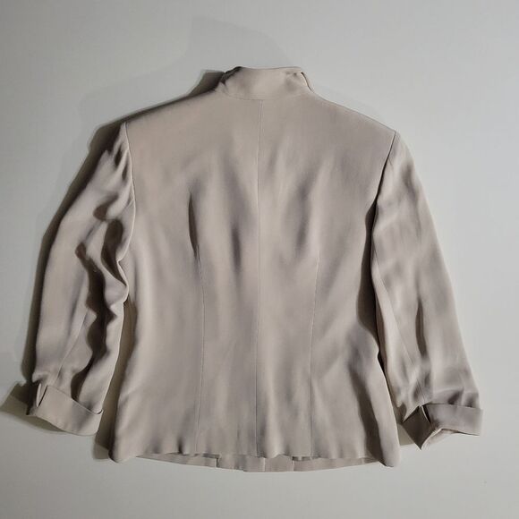 Talbots Women's Creme Silk Fitted Lined Blazer - Picture 12 of 14